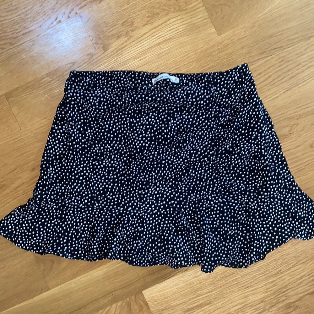 Abercrombie & Fitch Polka Dot Mink Skort Size M